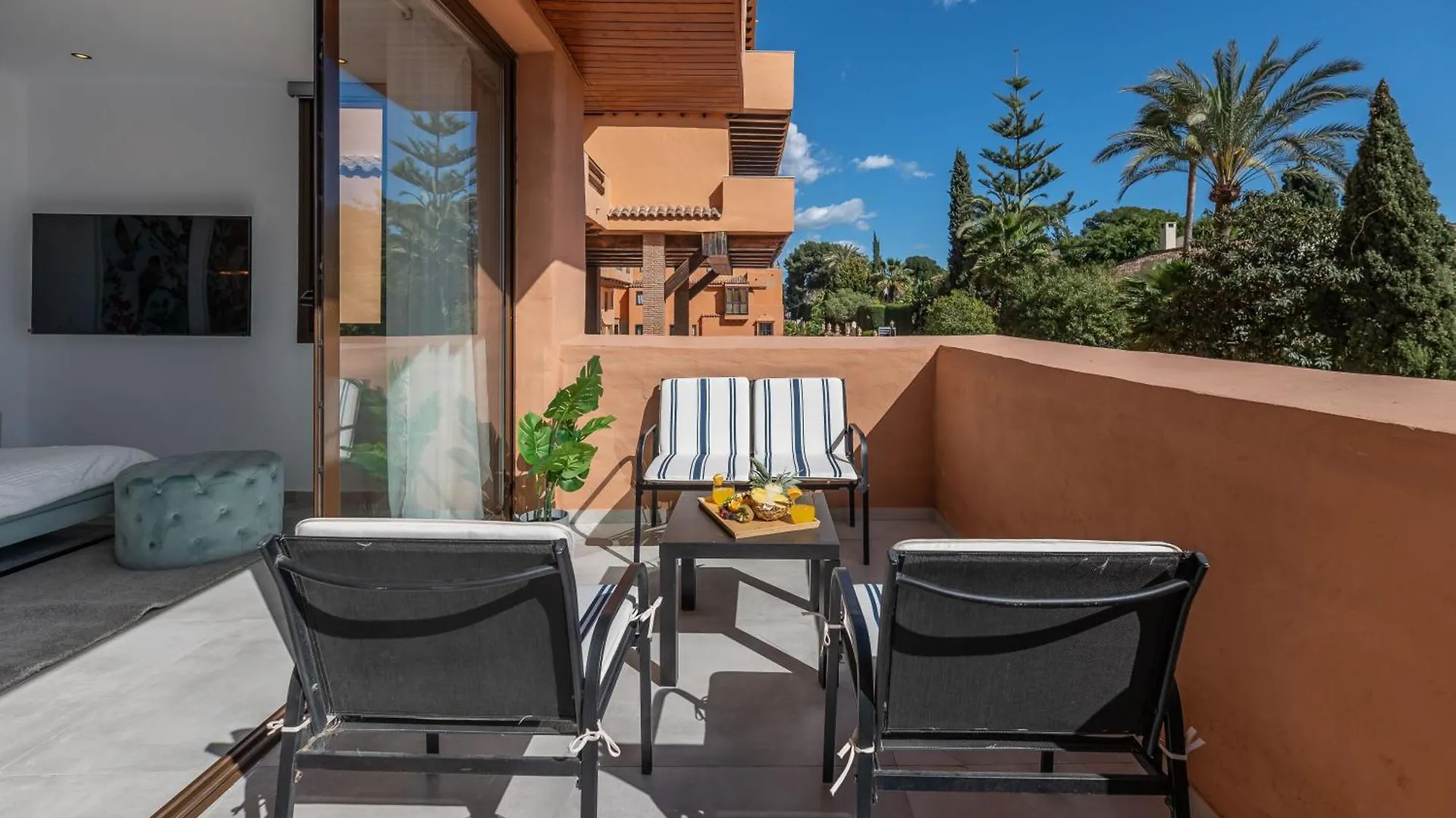 Luxury Apartment Paraiso Beach Estepona 0*,